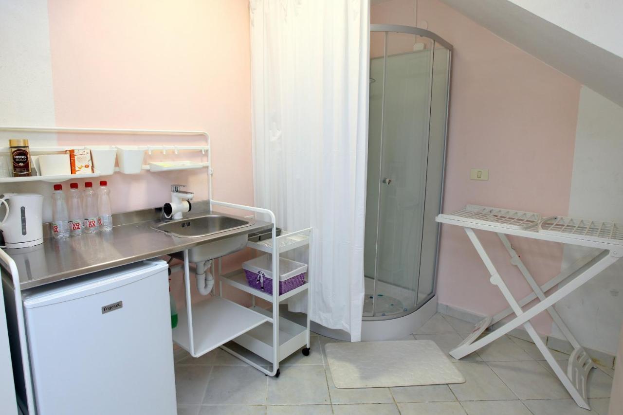 City Room Apartment Date Копер Екстер'єр фото